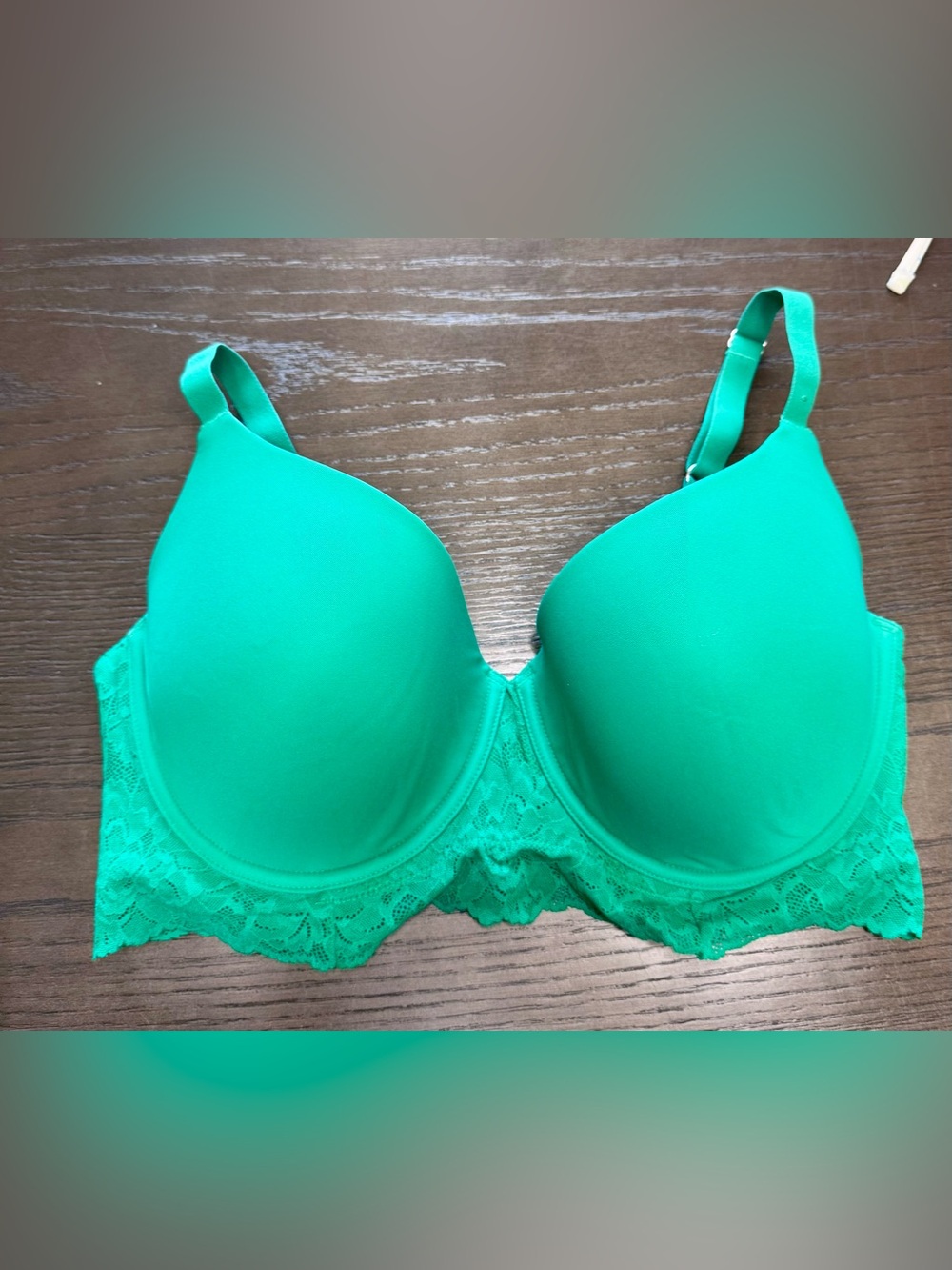 City Chic Green Lace Padded Underwire Contour Bra Size 38DDD